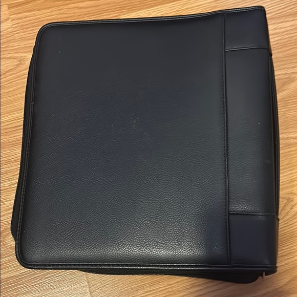 Black Briefcase/Binder  with Durable Fabric and Zipper Closure - Picture 6 of 6